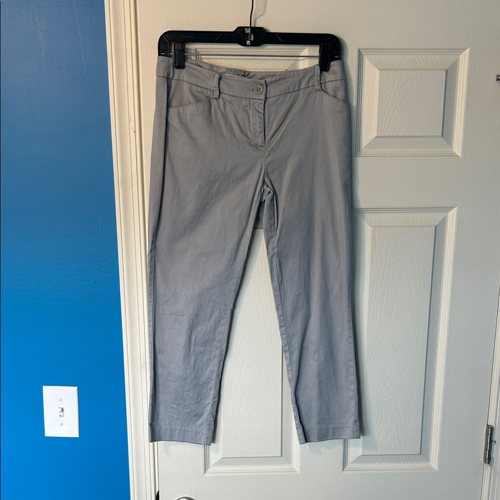 New York & Company Soft Gray Capri Pants